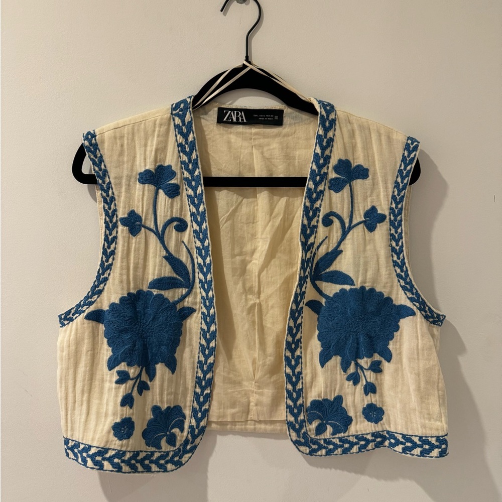 Zara blue embroidered open front vest